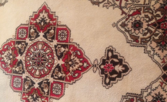 Не сувенир, а артефакт: как выбрать настоящий дагестанский ковер и привезти его домой